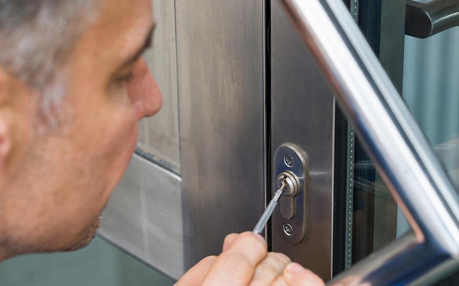 Plan-de-Cuques changer le barillet d'une porte